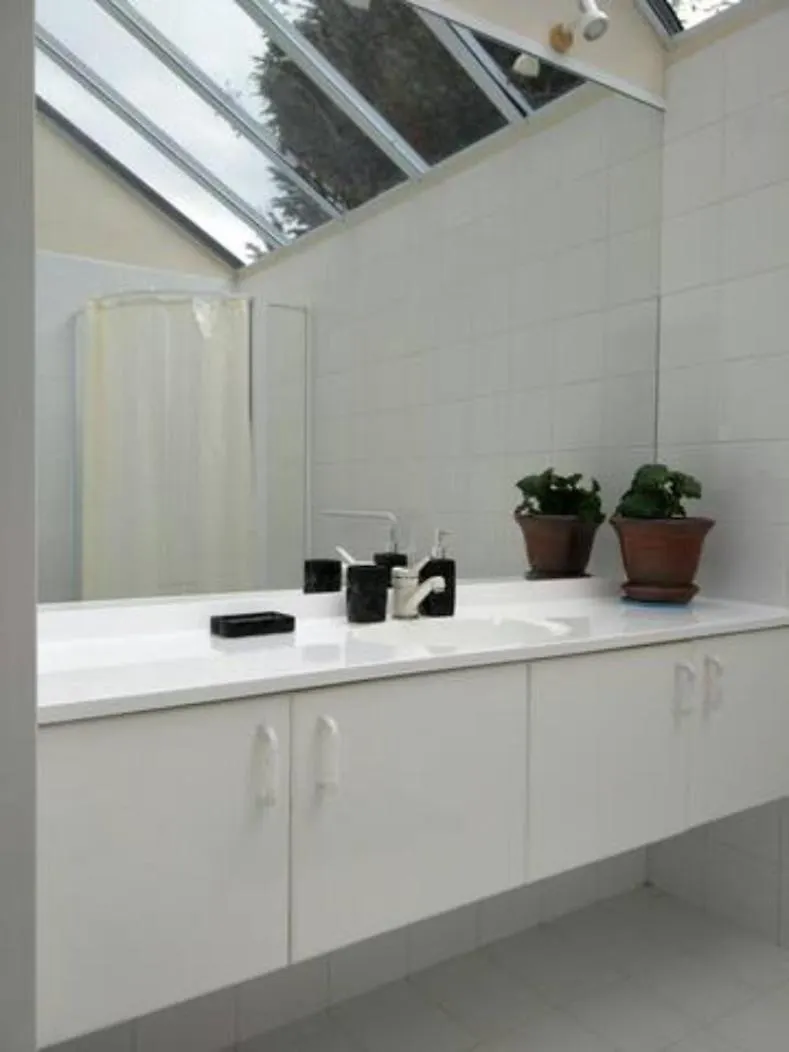 Amazing Lakeview Loft Rotorua
